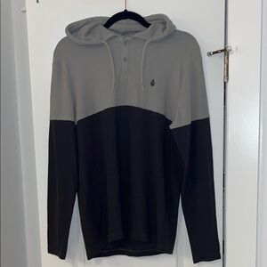 Volcom Gray Hoodie Sweatshirt with Two-Tone Design